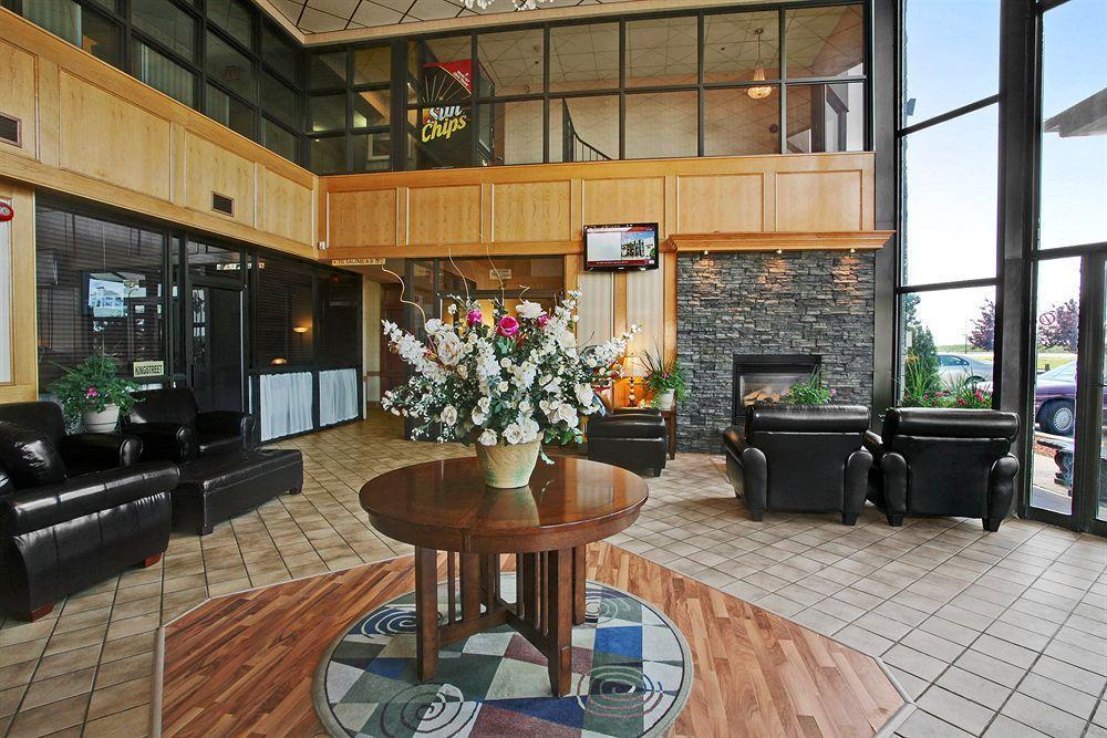 Tropical Inn - North Battleford Exterior foto